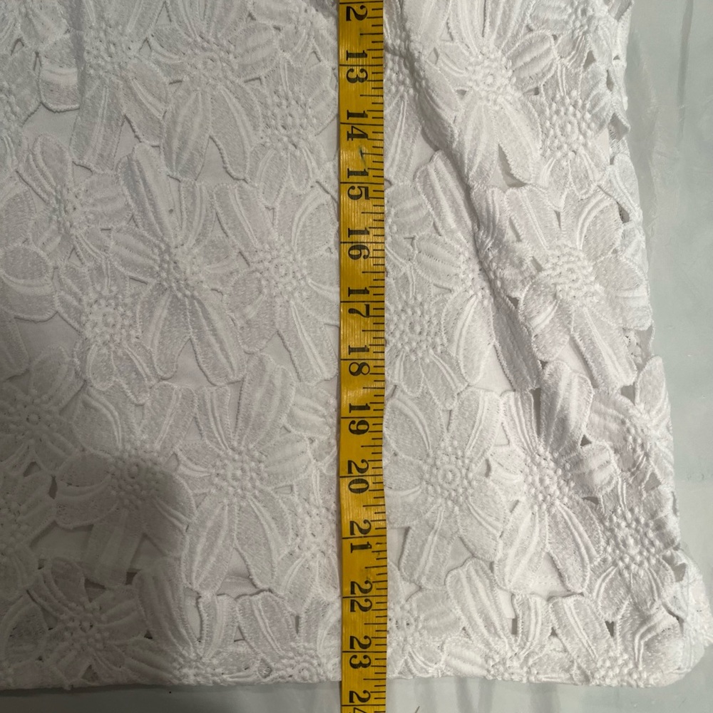J Jill Top with flower lace detail in white. Size MP - Picture 14 of 16